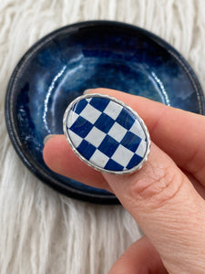 Checkerboard - Navy 3cm Oval Silver Ring
