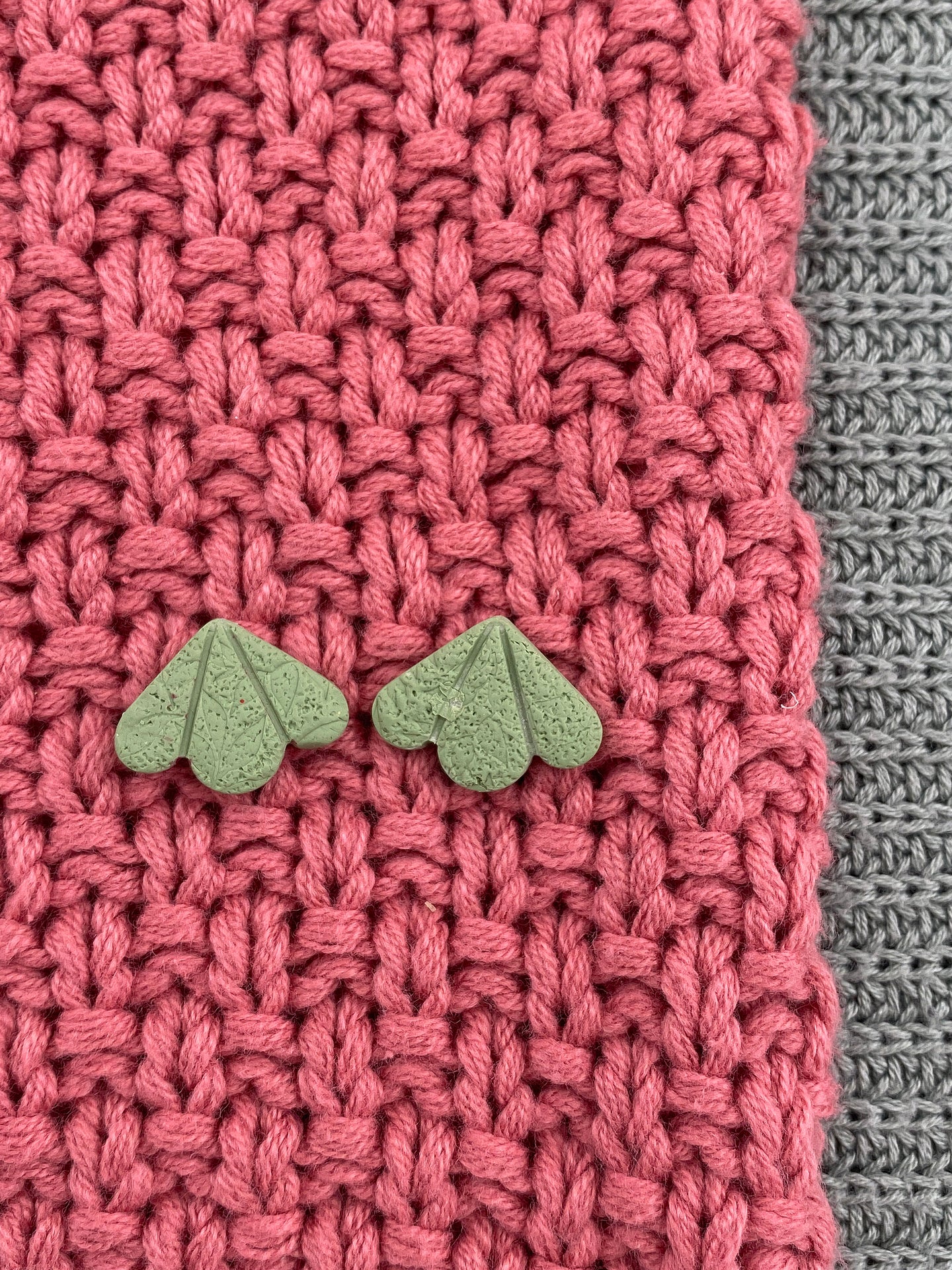 Sweater Weather - Green Tulip Studs